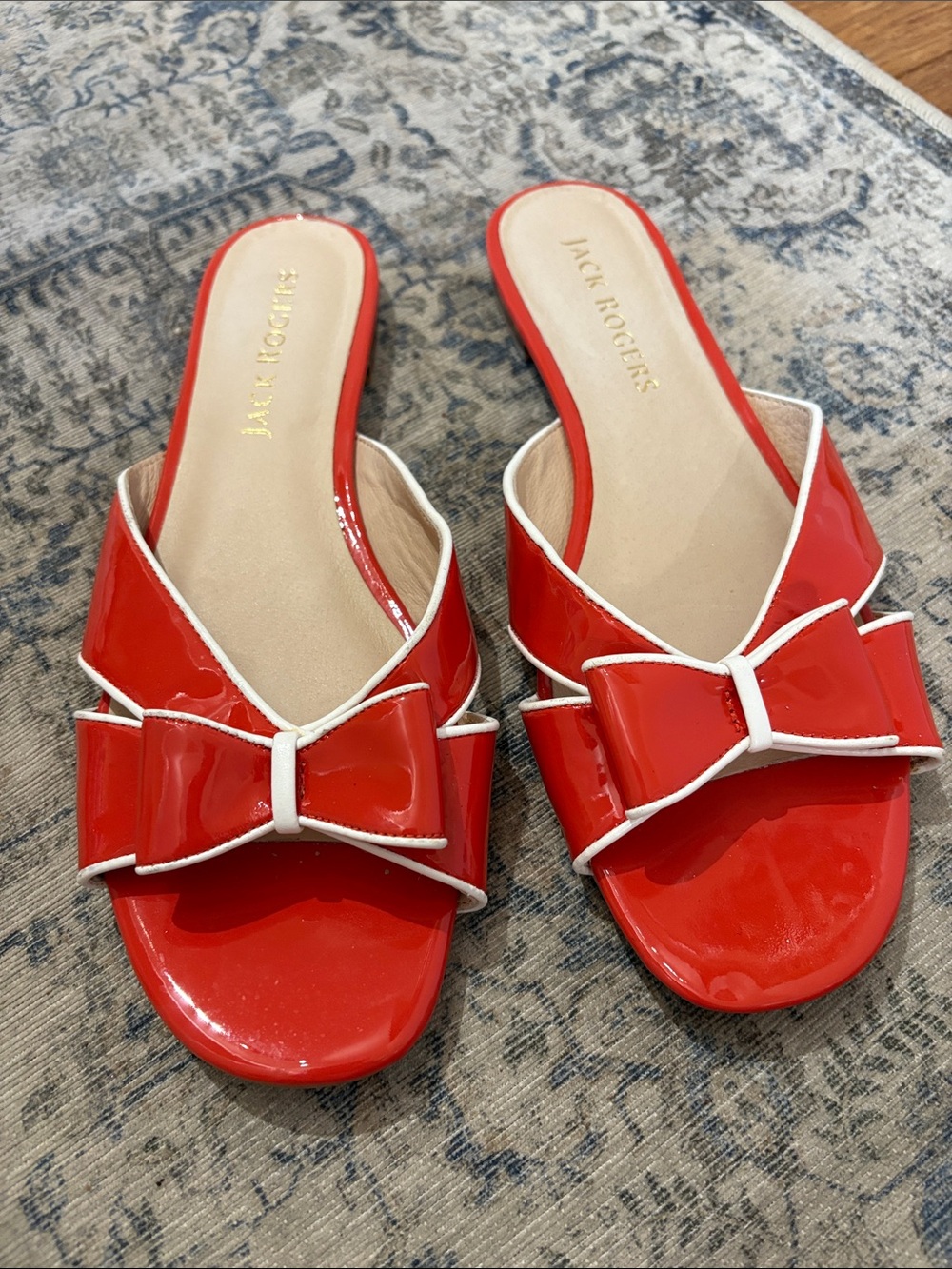 Jack Rogers orange Patent Bow Slide Sandals - size 11